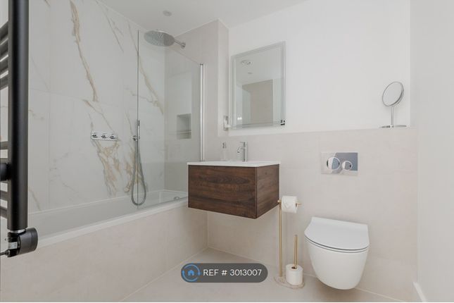Flat, Shore Walk Studland Road, Bournemouth photo 3