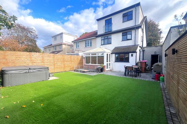 8, Kenmore Crescent, Filton Park photo 2