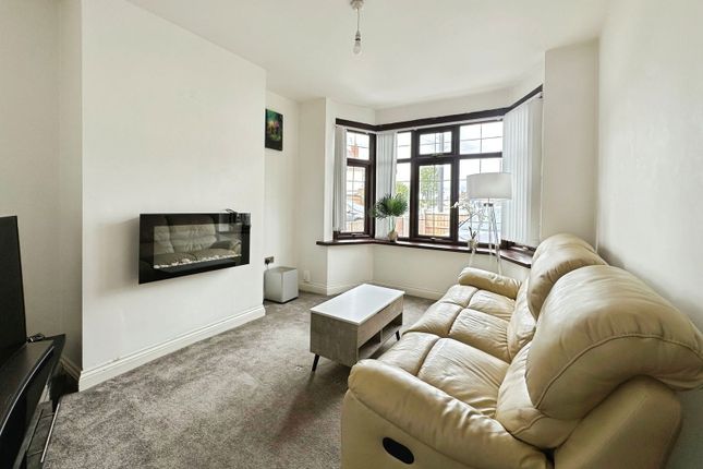 13, Eccleshall Avenue, Oxley, Wolverhampton photo 3