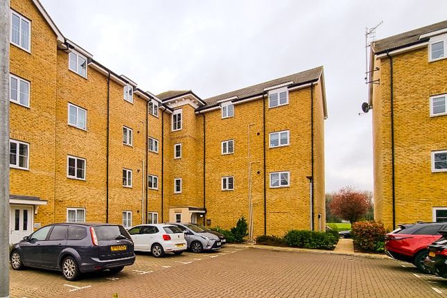 Flat for sale in 2C Dodd Road, Watford