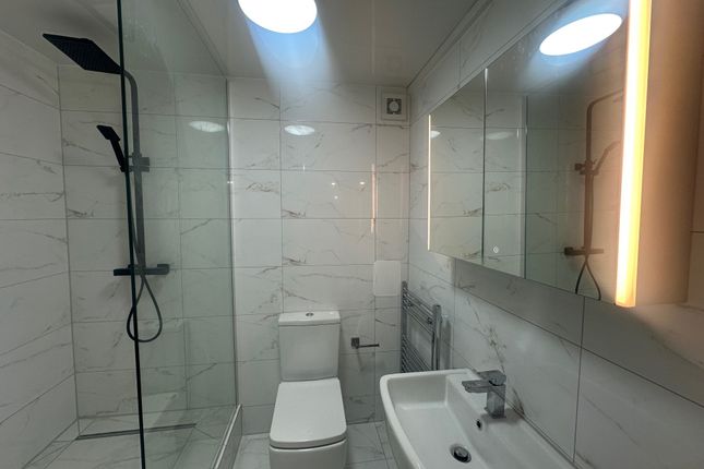 17a, Water Street, HUDDERSFIELD photo 4