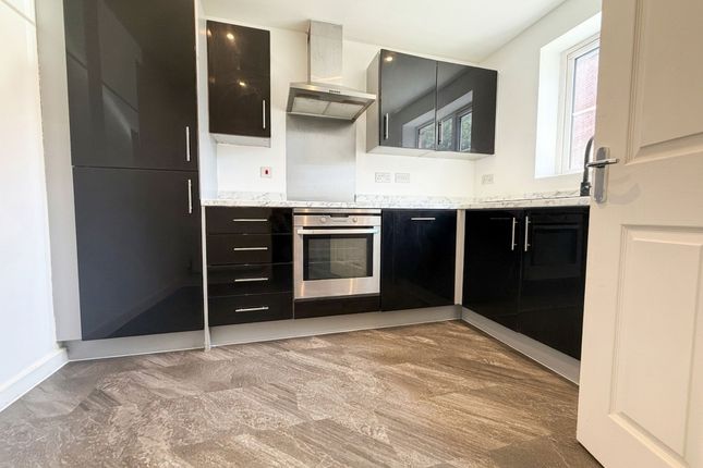 1 Buttercup Avenue, Sheerness photo 5