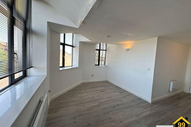 Flat 8, 15 Earle Street, Earlestown photo 3