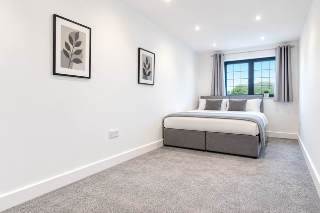 Flat 2, South Croydon photo 5