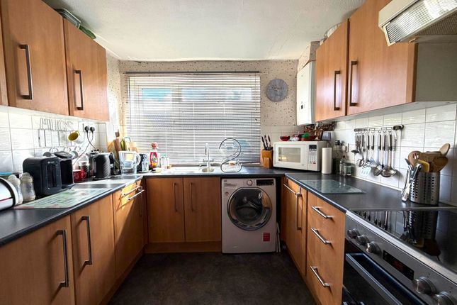 2 Elmfield Court, Wickham Street, Welling photo 3