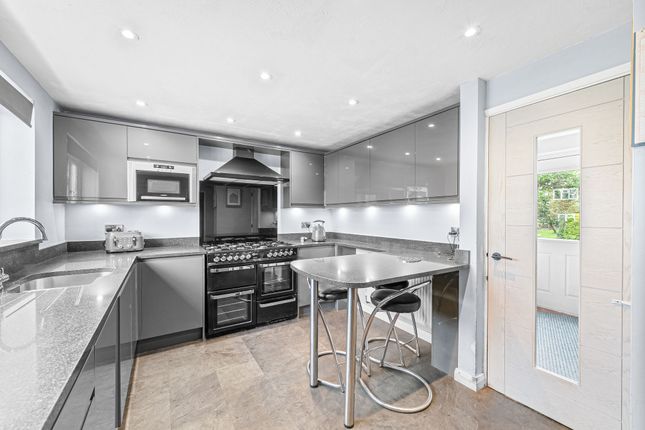 7 Manor Gardens, Harrogate photo 4