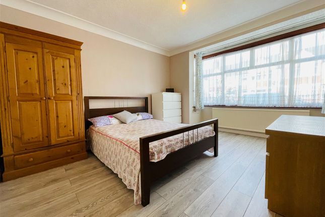 Thumbnail Terraced house to rent in Fishponds Road, London