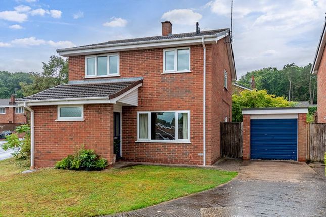 Thumbnail Detached house for sale in Gilbertstone Close, Redditch