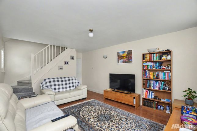 14, Aldersey Close, Runcorn photo 2