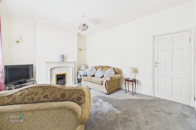 4, Holme Street, Barrowford photo 3
