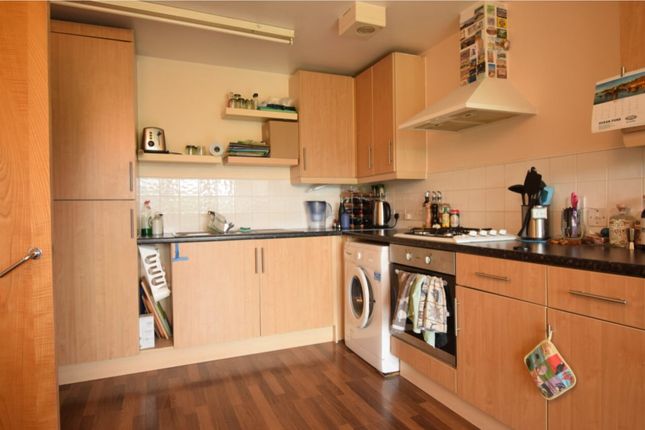 Thumbnail Flat for sale in Cundy Road, London