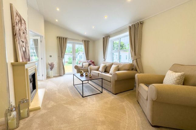 12 Dee Road, Willows Riverside Park, Windsor photo 2