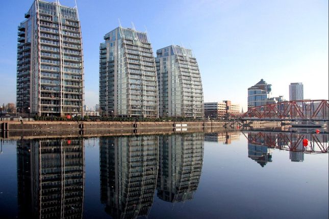 Thumbnail Flat to rent in Nv Buildings, 96 The Quays, Salford Quays, Salford