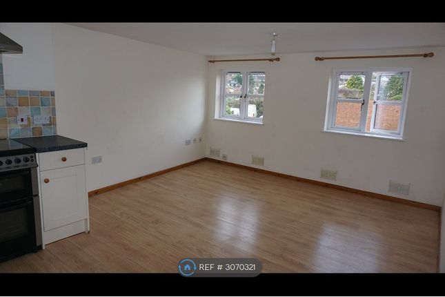 Flat, Culver Court Exeter Road, Crediton photo 2