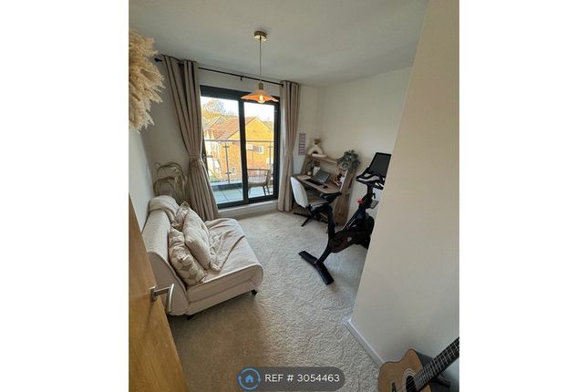 Apartment, Middlewood Lodge Middlewood Rise, Sheffield photo 4