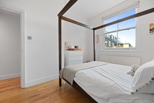 First Floor Flat, 128, Shepherds Bush Road, London photo 4