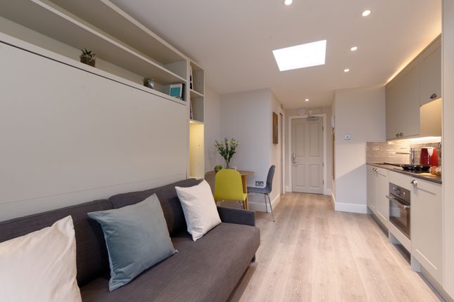 Thumbnail Studio to rent in 25 Linden Gardens, Notting Hill