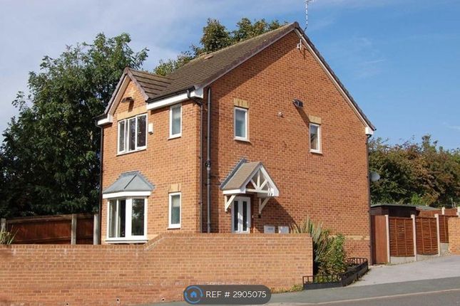 Willard Close, Chesterton, Newcastle photo 2