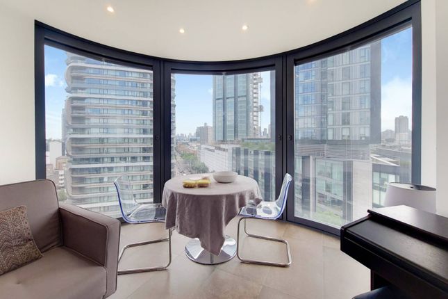 Flat for sale in City Road, Clerkenwell, London