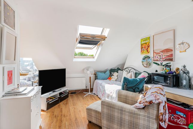 Bedroom 1 (3)