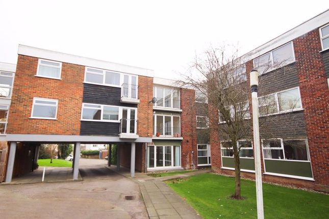 Flat for sale in Ardleigh Court, Shenfield, Brentwood