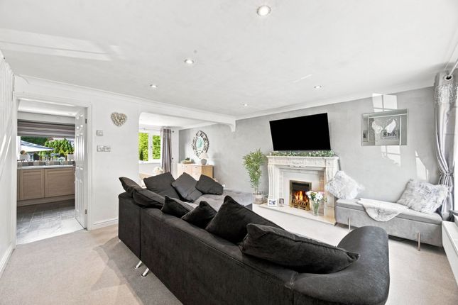 23 Curven Edge, Rossendale photo 2