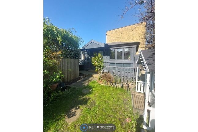 Larkhall Lane, London photo 5