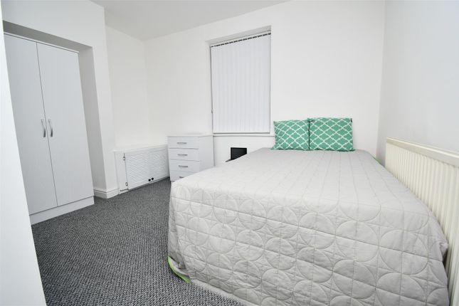 Thumbnail Room to rent in Kenmure Place, Preston