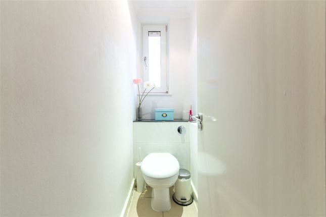 Flat for sale in Barleycorn Way, Limehouse, London