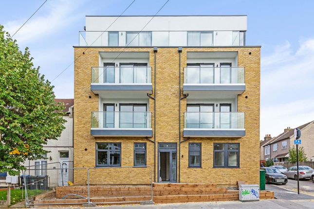 3 bed flat for sale in 1 Fountain Road, Thornton Heath CR7