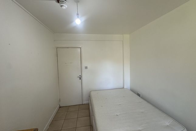 Thumbnail Room to rent in Lovell Road, Enfield