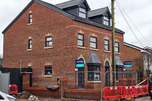 Thumbnail Town house for sale in Terence Street, Newton Heath, Manchester