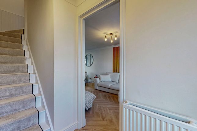 7 Glen Mark Road, Glasgow photo 4