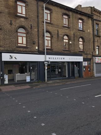 **************************************Key In Properties Is Offering A Newly Refurbished 2-Bedroom Flat To Rent On Commercial Street, Shipley Bd18 *************************************************