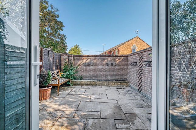 14, Campion Close, Gillingham photo 4
