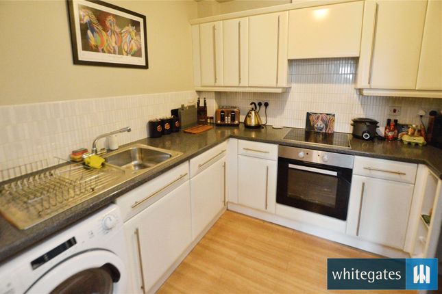 94, New Forest Way, West Yorkshire photo 4