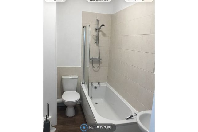 Flat, Market Street, Bacup photo 5
