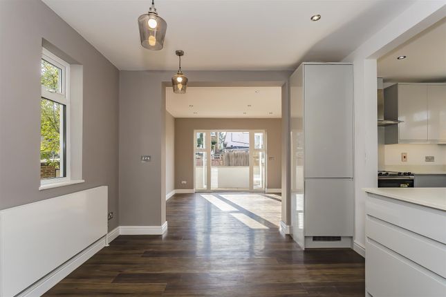 4, Tilehurst Road, Cheam photo 4