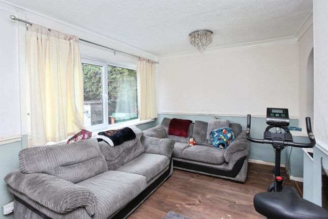 32, Winslade Avenue, PORTH photo 4
