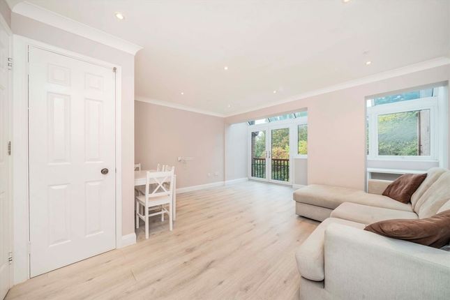 78, Bywater Place, London photo 2