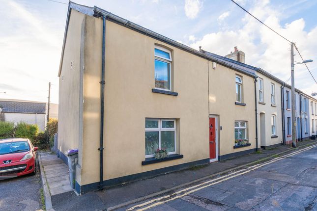 38 Queen Street, Pontypool photo 4