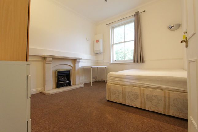 Thumbnail Room to rent in Porchester Square, London