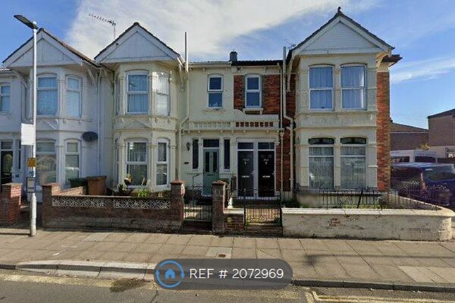 Thumbnail Flat to rent in Chichester Road, Portsmouth