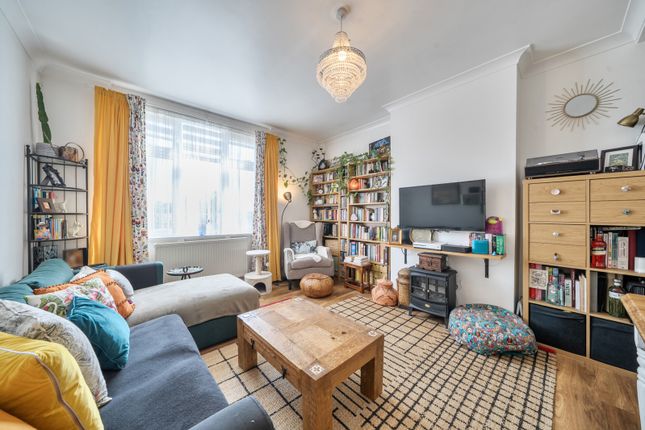 Flat 3, 2, Woodlands, Harrow photo 4