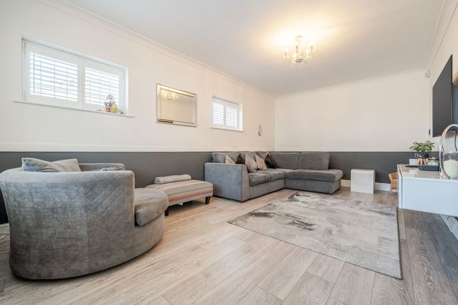 5 The Ridgeway, Chatham photo 4