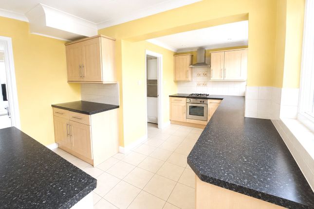 28, Teignmouth Road, Kent photo 3