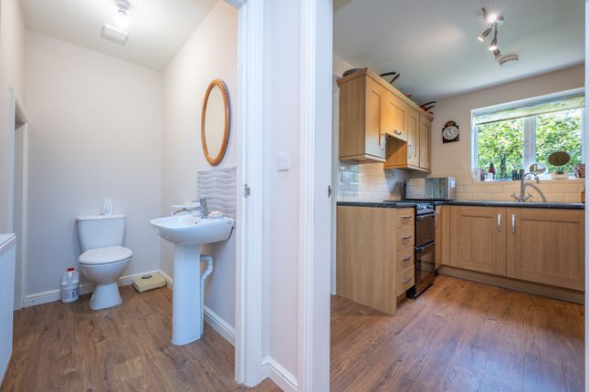 14, Grange Lane, Lichfield, Staffordshire photo 3