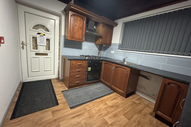 22, Springcliffe, BRADFORD photo 5