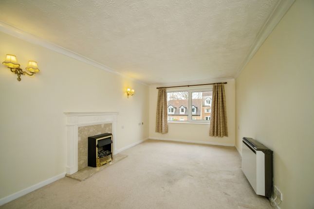 Flat 35/McKernan Court, High Street, Sandhurst photo 3