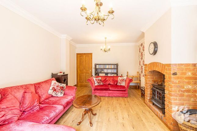 Eastlyn, Stacey Drive, Langdon Hills, Basildon photo 3